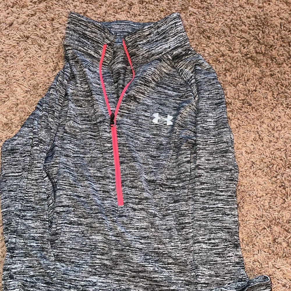 Under Armor long sleeve half zip tee